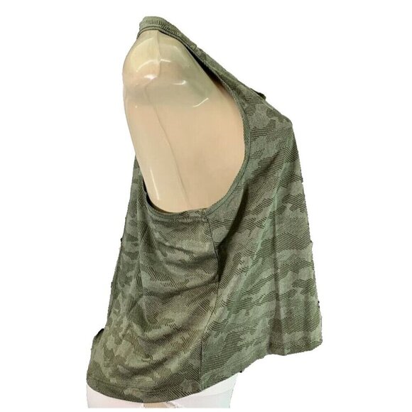 Danskin L Green Mesh Camouflage Print Sccop Neck Racerback StepHem Crop Tank Top - Picture 3 of 6